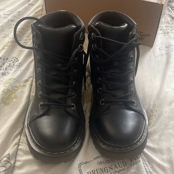 Dr. Martens Air Wair - Picture 1 of 7